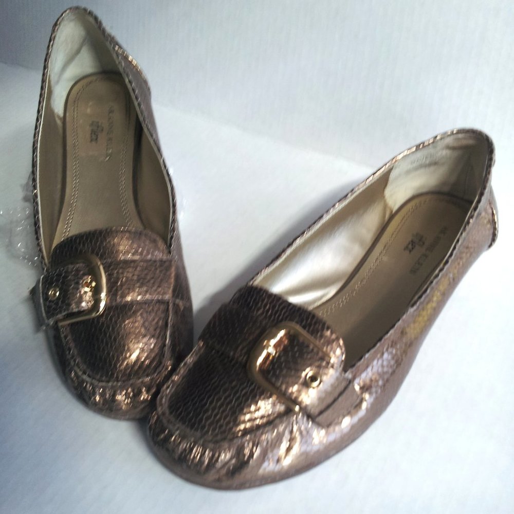 PRICE DROP $68 to 39......VINTAGE 1980's Anne Klein Bronze Skin Loafers
